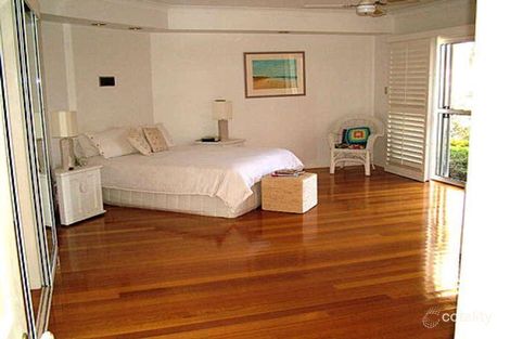 Property photo of 10 Cabana Boulevard Benowa QLD 4217