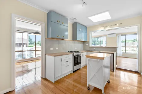 Property photo of 69 Hillcrest Road Frankston VIC 3199