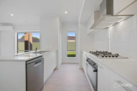 Property photo of 14/14 Wireless Street Kangaroo Flat VIC 3555