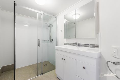 Property photo of 7/155 Wynnum Esplanade Wynnum QLD 4178