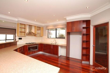Property photo of 5 Langbourne Court Greenvale VIC 3059