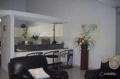 Property photo of 2 Santangelo Close Edensor Park NSW 2176