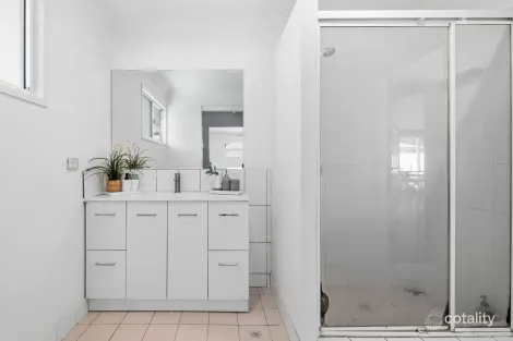 Property photo of 104 Queens Esplanade Thorneside QLD 4158