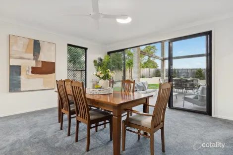 Property photo of 7 Hall Court Upper Kedron QLD 4055