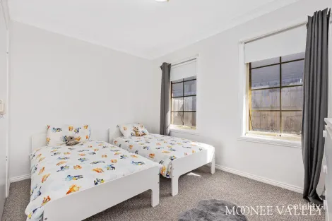 Property photo of 62 Wood Street Avondale Heights VIC 3034