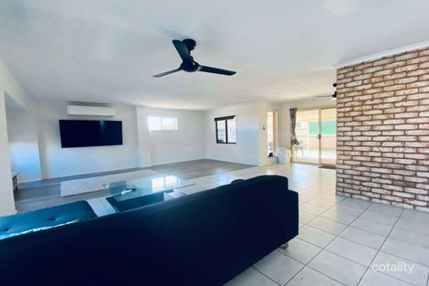 Property photo of 27 Caledonian Drive Beaconsfield QLD 4740