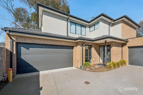 2/3 NERISSA ST, FERNTREE GULLY, VIC 3156