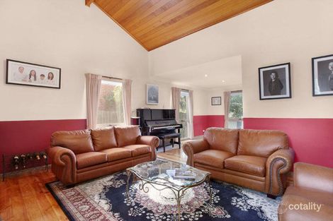 Property photo of 8 Kyne Place Eltham VIC 3095