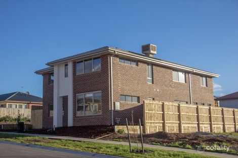 Property photo of 53 London Crescent Narre Warren VIC 3805