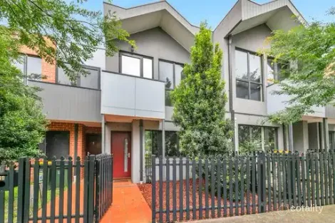 9b Huntington Dr, Craigieburn, VIC 3064
