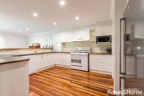 Property photo of 4 Acer Close Kelso NSW 2795