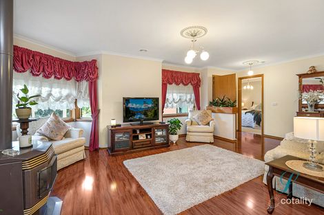 Property photo of 92 Stewarts Lane Sunbury VIC 3429