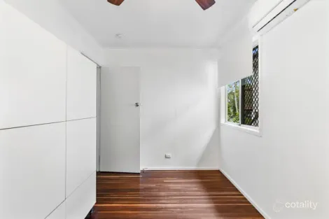Property photo of 353 Whites Road Lota QLD 4179
