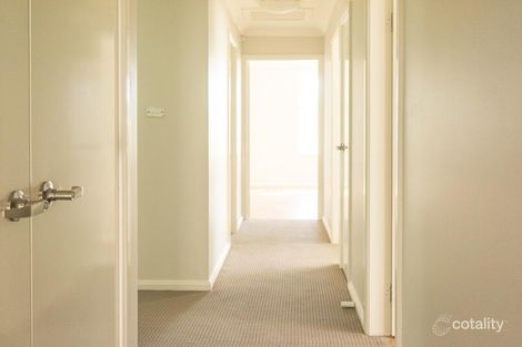 Property photo of 40 Beston Drive Ropes Crossing NSW 2760