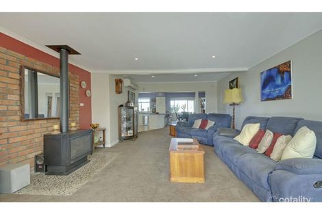 Property photo of 32 Charles Street Traralgon VIC 3844