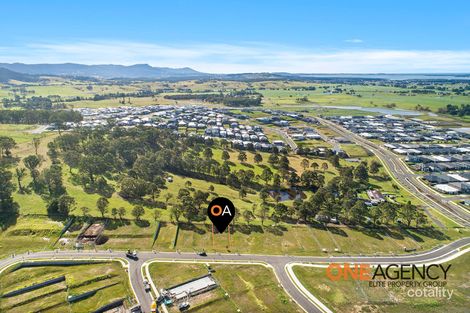 28 Lomandra Cres, Calderwood, NSW 2527