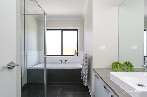 Property photo of 2/35 Sternberg Street Kennington VIC 3550