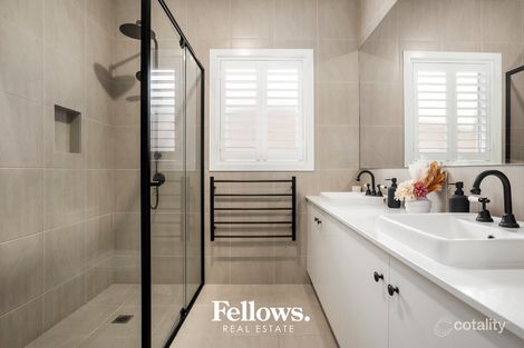 Property photo of 11 Dragonfly Circuit Koo Wee Rup VIC 3981