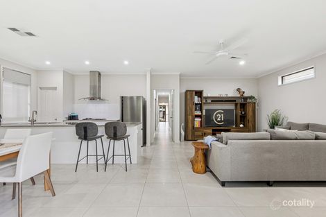 Property photo of 46 Sunderland Crescent Seaford SA 5169
