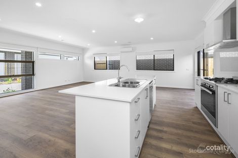 Property photo of 2/52 Aqueduct Road Langwarrin VIC 3910