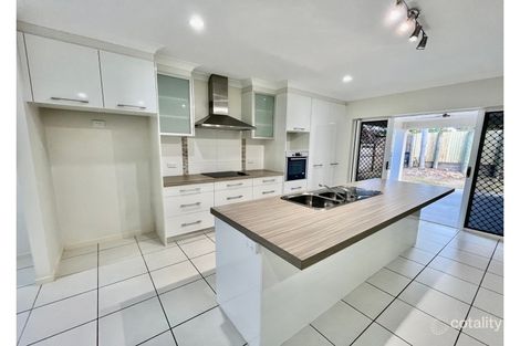 Property photo of 10 Sandridge Way Smithfield QLD 4878