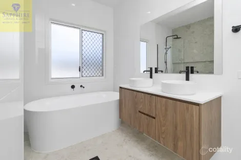 Property photo of 2 Stuart Way Belivah QLD 4207