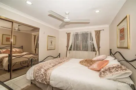 Property photo of 22 Dabchick Drive Burleigh Waters QLD 4220