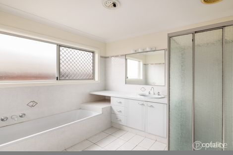 Property photo of 60 Lamona Circuit Sunnybank Hills QLD 4109