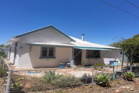 2 Athel Cres, Leeton, NSW 2705