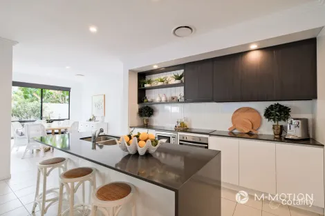 Property photo of 2/2 St Pauls Place Surfers Paradise QLD 4217
