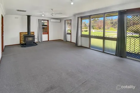 Property photo of 15 Lake Drive Narrandera NSW 2700