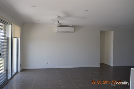 Property photo of 2/8 Pinevale Place Mango Hill QLD 4509