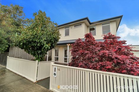 Property photo of 16 Molong Avenue Hampton East VIC 3188