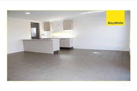 Property photo of 16 Middleton Road Armstrong Creek VIC 3217