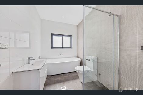 Property photo of 2/5 Faulds Road Guildford West NSW 2161