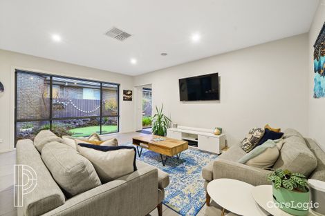 Property photo of 10 Jule Knight Street Casey ACT 2913