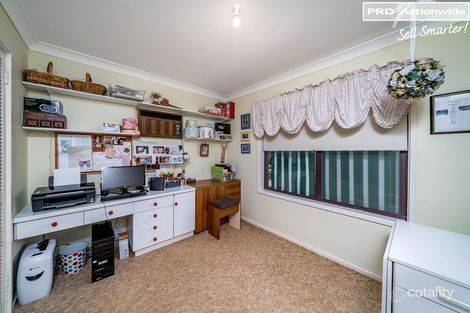 Property photo of 35 Blackbutt Road Lake Albert NSW 2650
