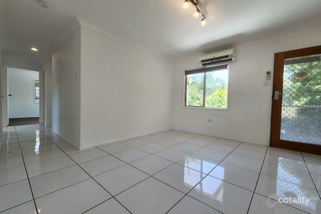 Property photo of 35 Hibiscus Avenue Kin Kora QLD 4680