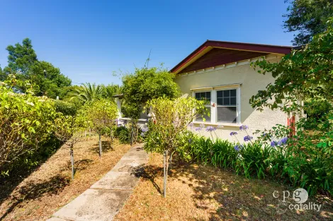 4 Johnstone St, Castlemaine, VIC 3450