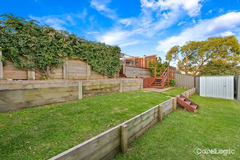 Property photo of 14 Superior Waters Pakenham VIC 3810