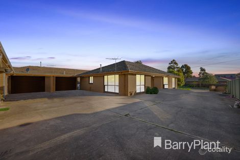 Property photo of 2/17 Hogan Grove Werribee VIC 3030