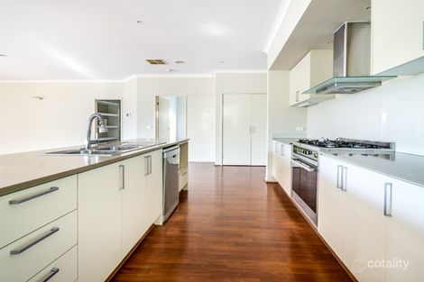 Property photo of 6 Westerfolds Terrace Caroline Springs VIC 3023