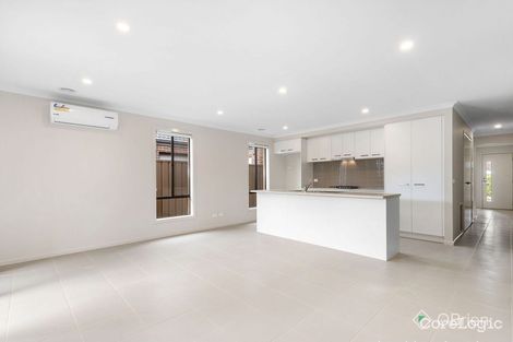 Property photo of 14 Sapphire Road Cobblebank VIC 3338