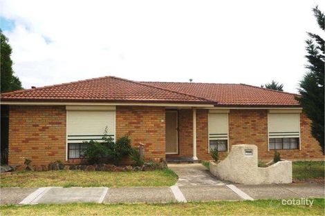 Property photo of 11 Lionheart Avenue Taylors Lakes VIC 3038