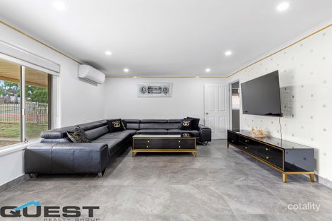 Property photo of 8 Hovea Place Macquarie Fields NSW 2564