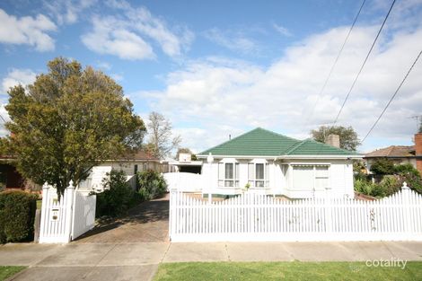 25 Highview Pde, Hamlyn Heights, VIC 3215