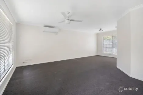 Property photo of 42 Oberon Esplanade Hemmant QLD 4174