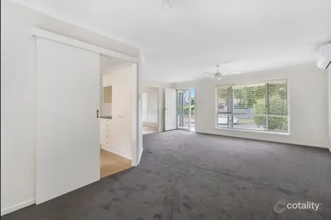 Property photo of 42 Oberon Esplanade Hemmant QLD 4174
