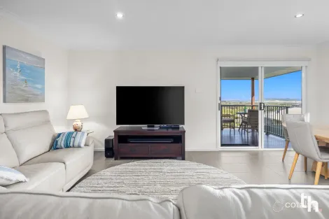 Property photo of 6 Santa Fe Close Cameron Park NSW 2285