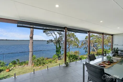 Property photo of 131 Panorama Avenue Charmhaven NSW 2263